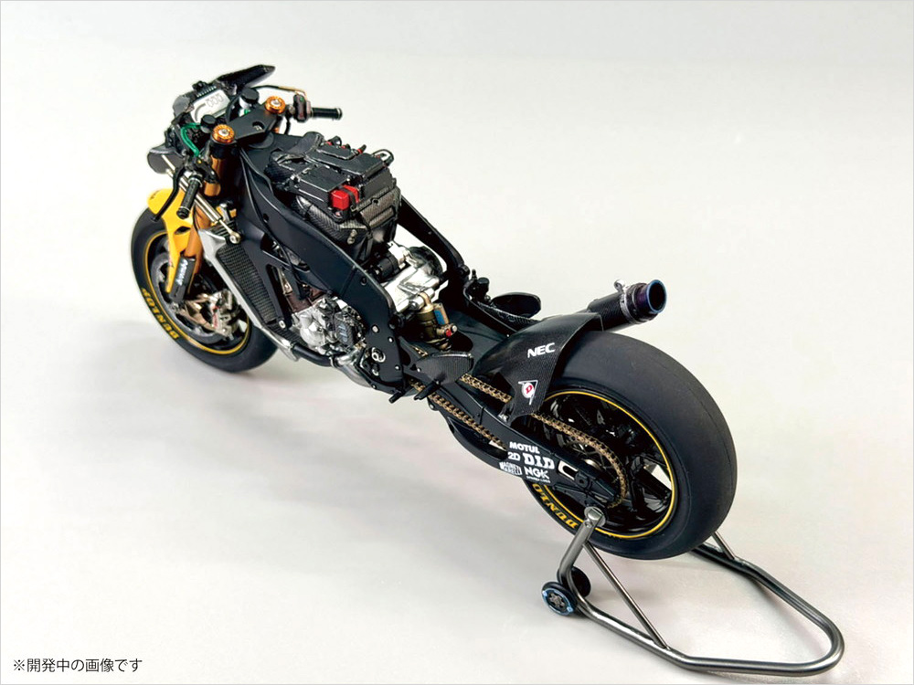 BEEMAX プラッツ BX13002 1/12 ヤマハ YZR-M1 2007 プラモデル