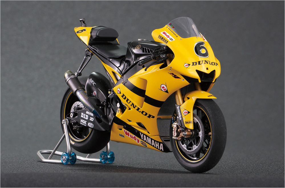 BEEMAX プラッツ BX13002 1/12 ヤマハ YZR-M1 2007 プラモデル