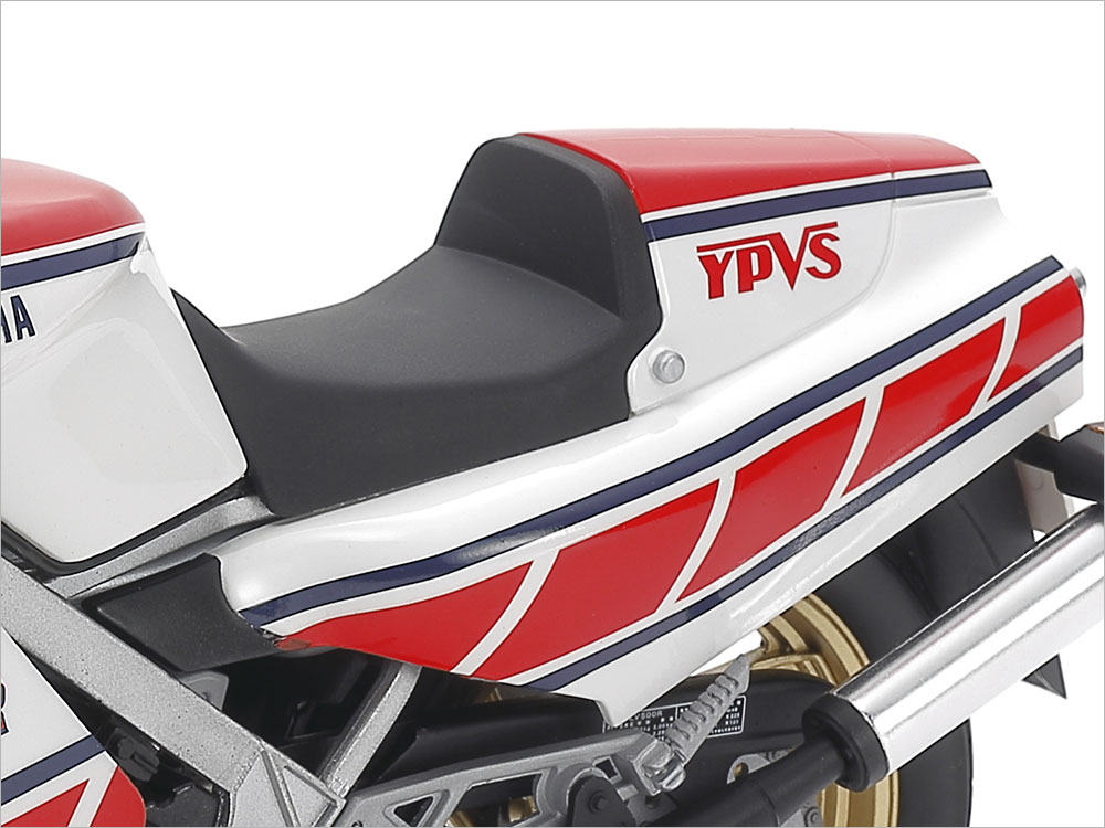 タミヤ 14037 1/12 ヤマハ RZV500R プラモデル