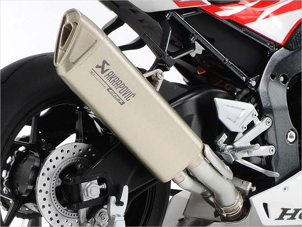 タミヤ 14141 1/12 Honda CBR1000RR-R FIREBLADE SP 30th Anniversary プラモデル