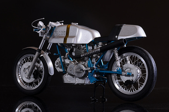 モデルファクトリーヒロ MFH K743 1/9 ドゥカティ 750 Imola Racer 1972