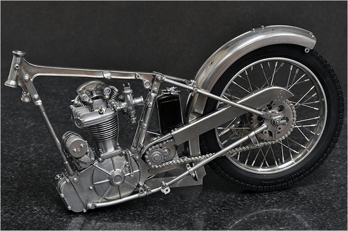 モデルファクトリーヒロ MFH K814 1/9 BSA ブルースター 350 1933